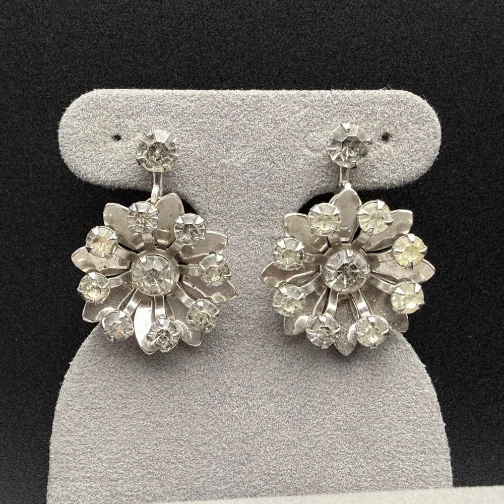Vintage BN Silver Tone Crystal Rhinestone Flower Screwback Earrings Mid Century
